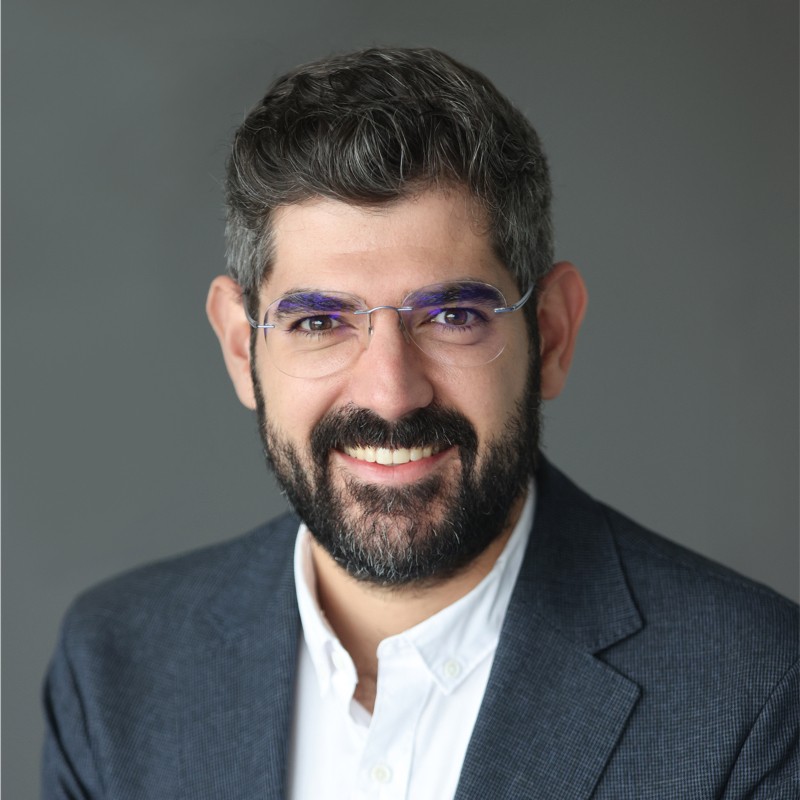 Dr. César Velasco