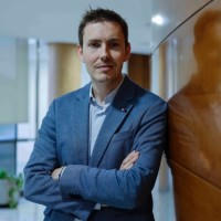 Fotografía de retrato de un profesional de la salud - Dr. Juan Eduardo Megías